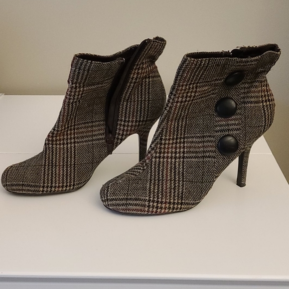 Plaid/houndstooth Diba shoes size 9 - Picture 4 of 6